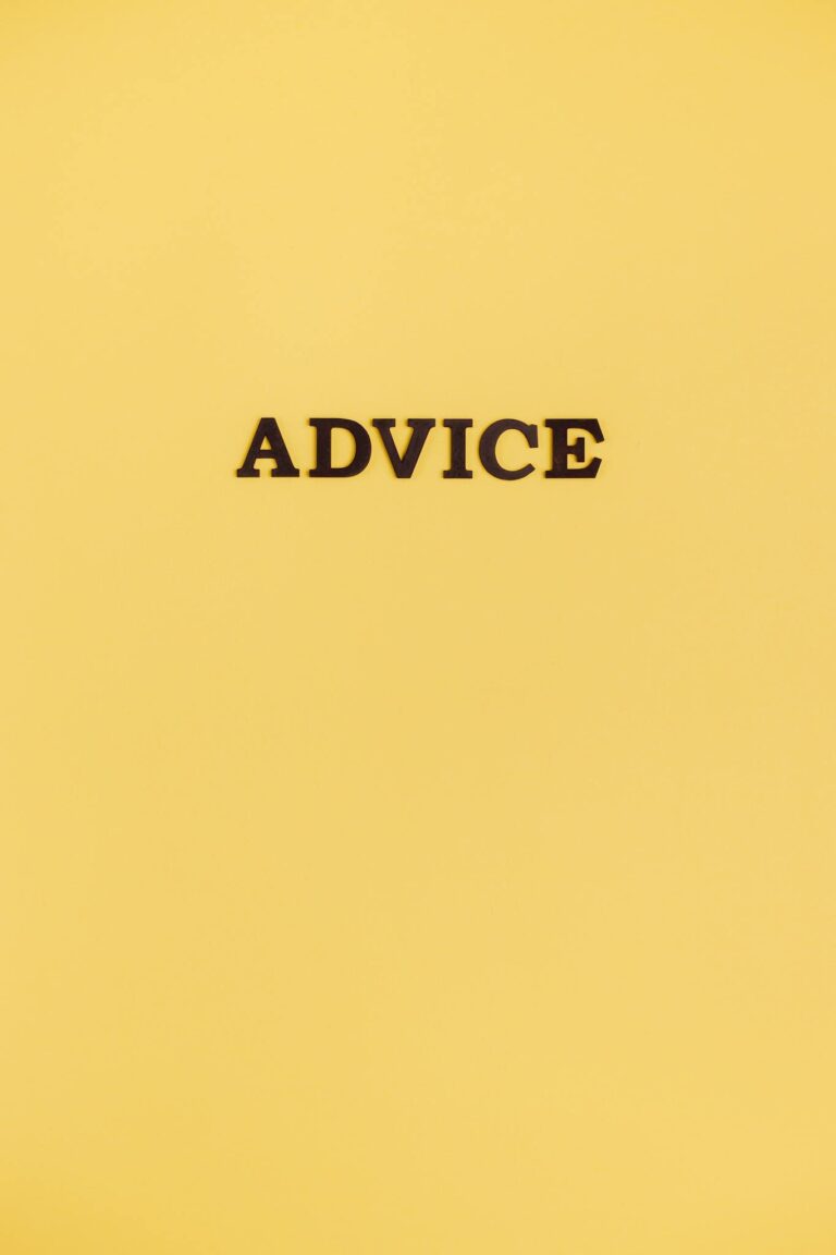 Minimalist photo with 'Advice' text on a yellow background, ideal for conceptual designs.